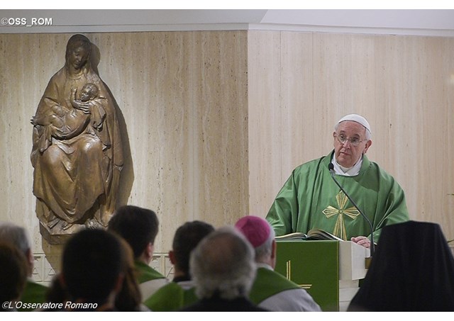 Basta de países que venden armas a quien está en guerra, dijo el Papa